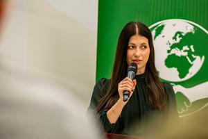 Global Political Messaging - Tomohiko Taniguchi-8